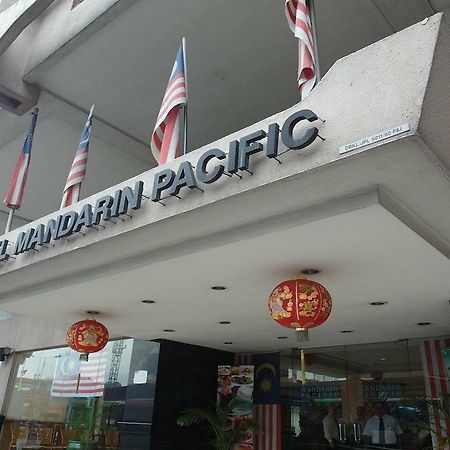 Mandarin Pacific Hotel Kuala Lumpur Exterior photo