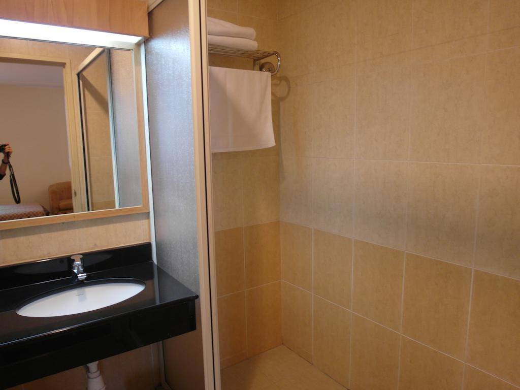 Mandarin Pacific Hotel Kuala Lumpur Room photo