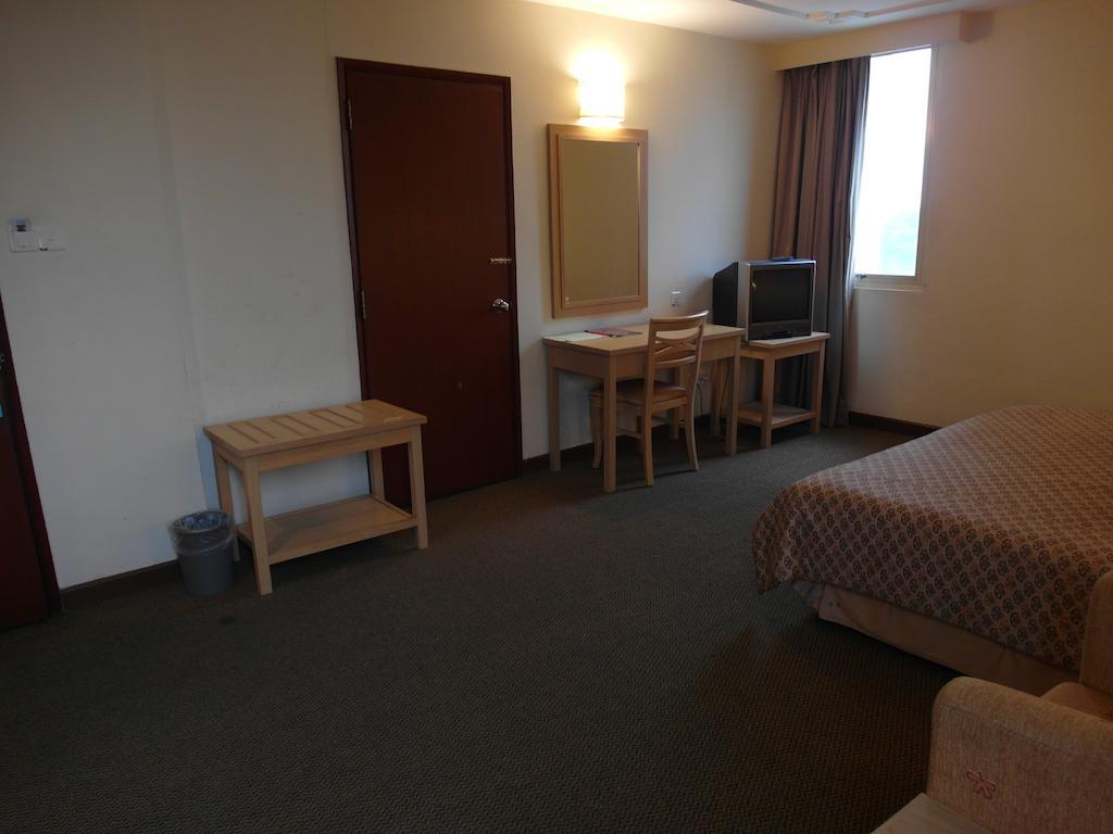 Mandarin Pacific Hotel Kuala Lumpur Room photo