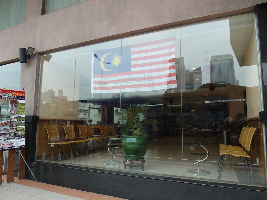 Mandarin Pacific Hotel Kuala Lumpur Exterior photo